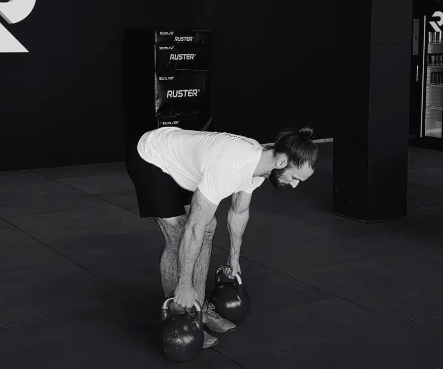 HAZ CORRECTO EL PESO MUERTO CON KETTLEBELL